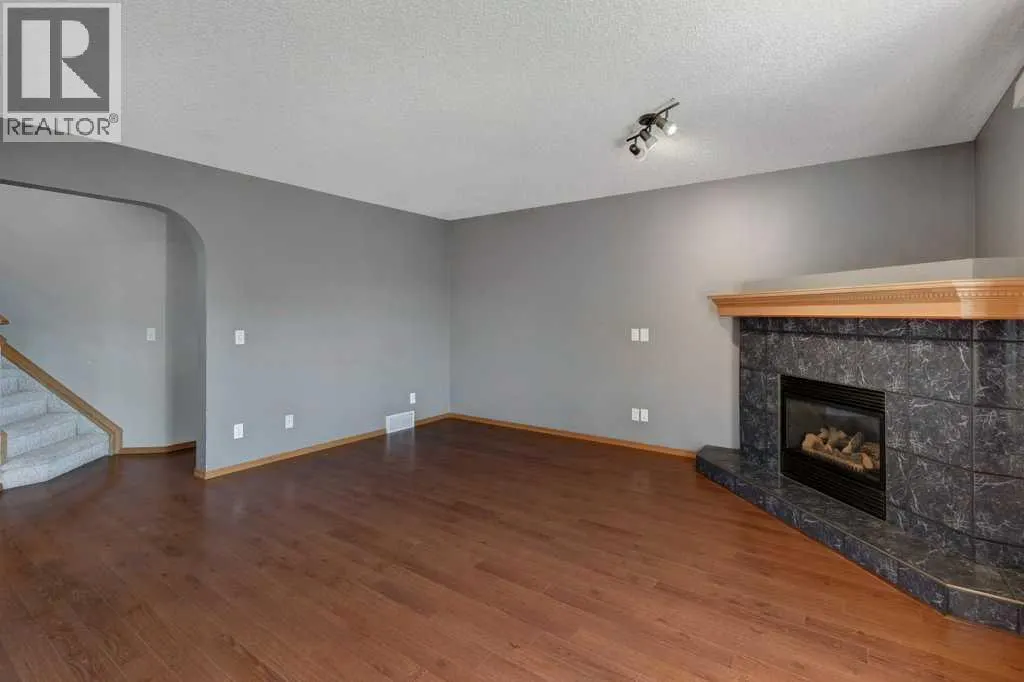 18 Big Springs Mews SE