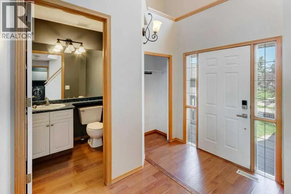 18 Big Springs Mews SE