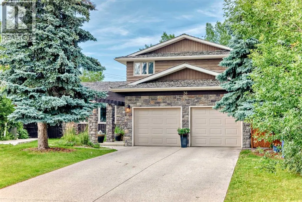 36 Varsity Estates Court NW