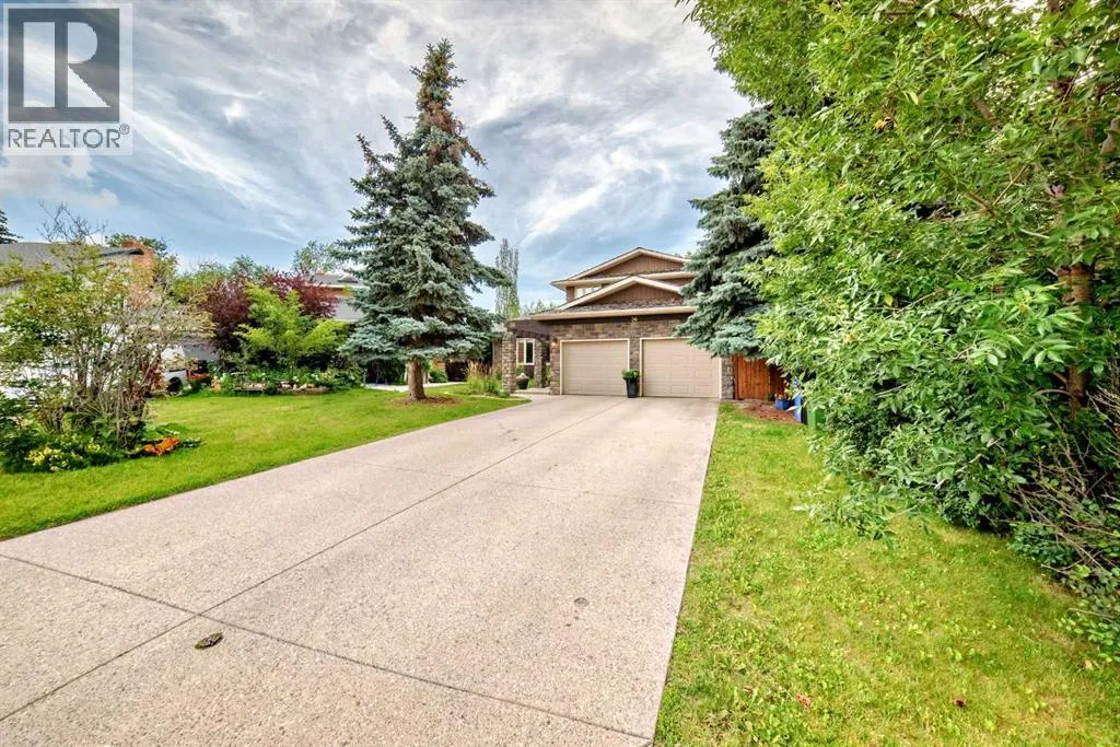36 Varsity Estates Court NW