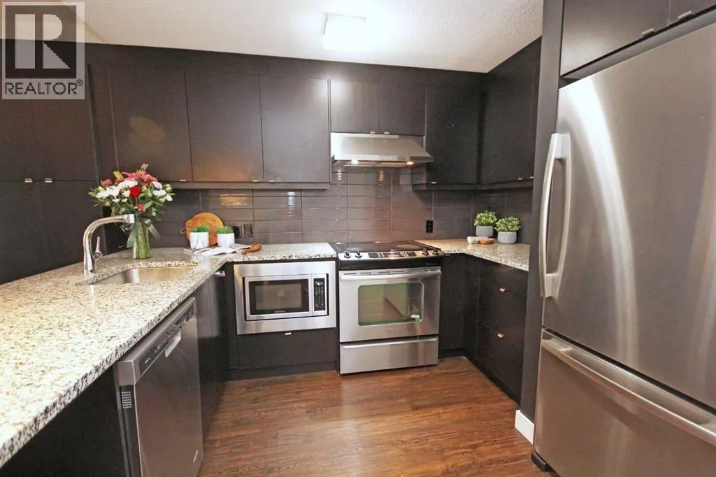 116, 25 Aspenmont Heights SW
