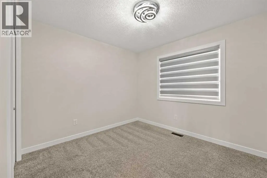 165 Canals Circle SW