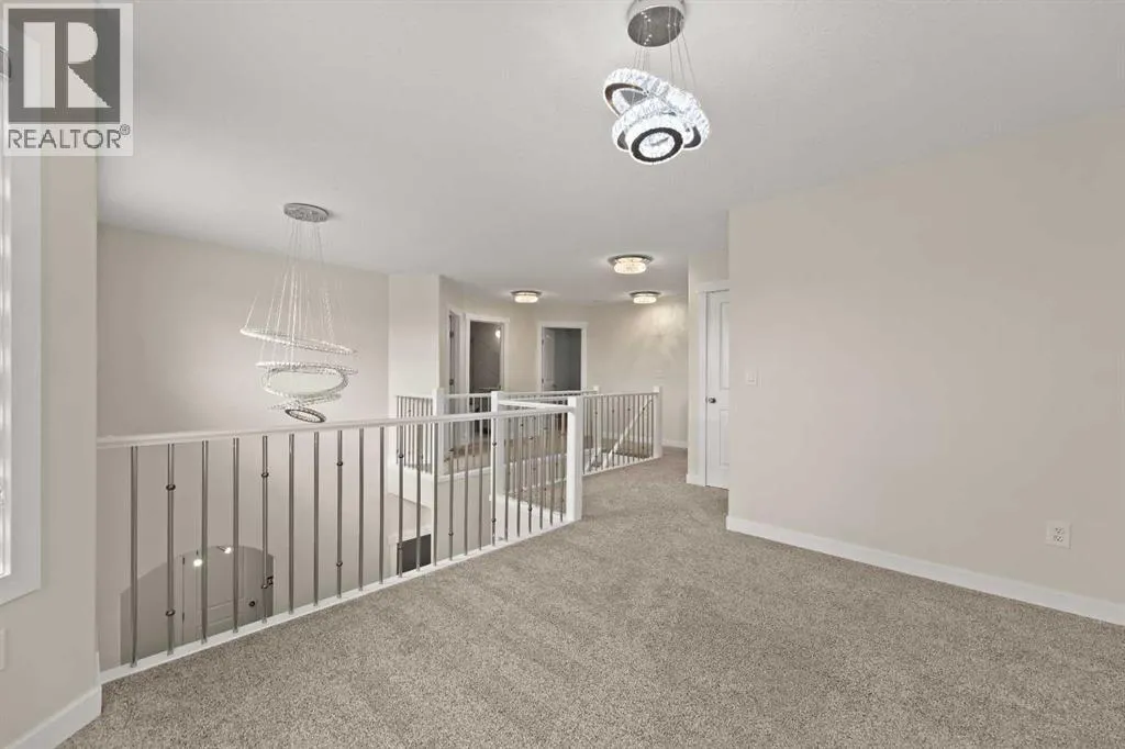 165 Canals Circle SW