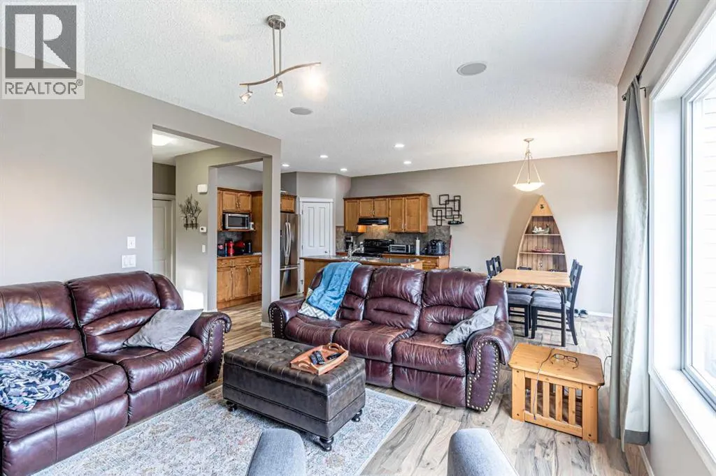 14 Elgin Meadows Way SE