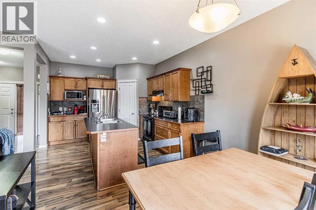 14 Elgin Meadows Way SE