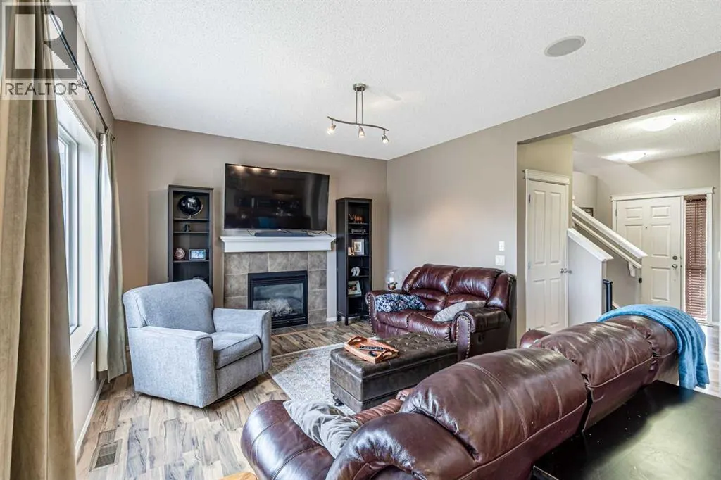 14 Elgin Meadows Way SE