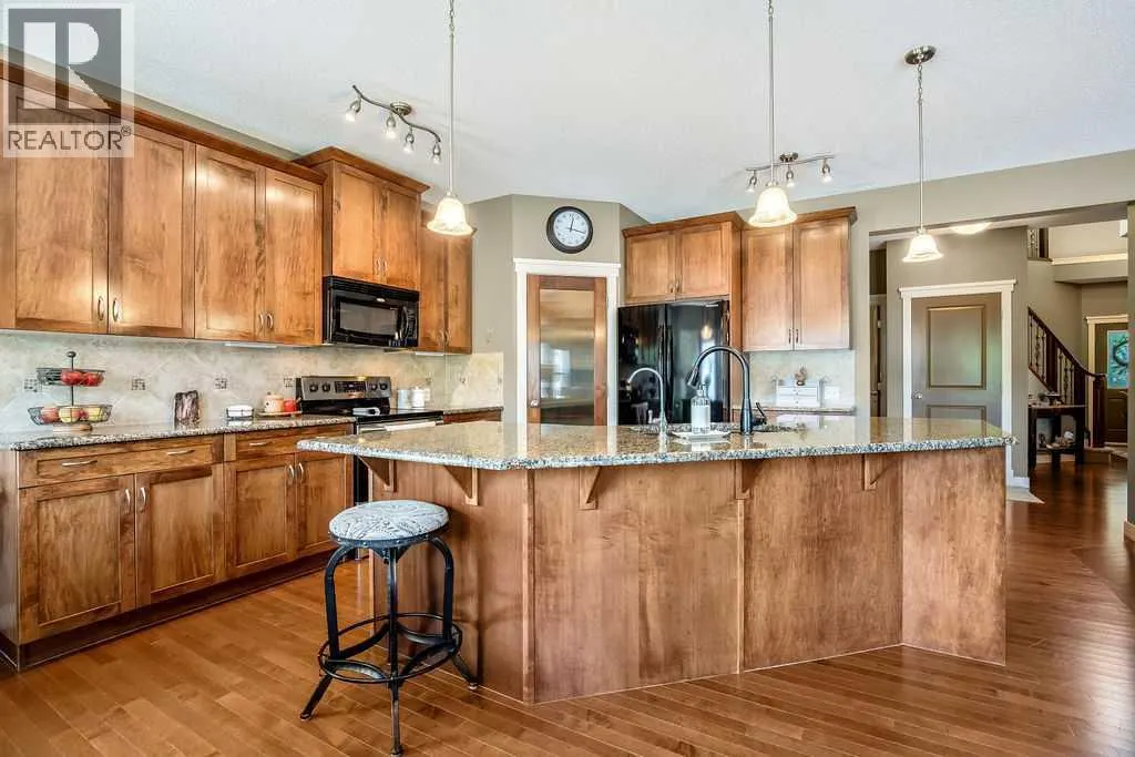 97 Drake Landing Crescent