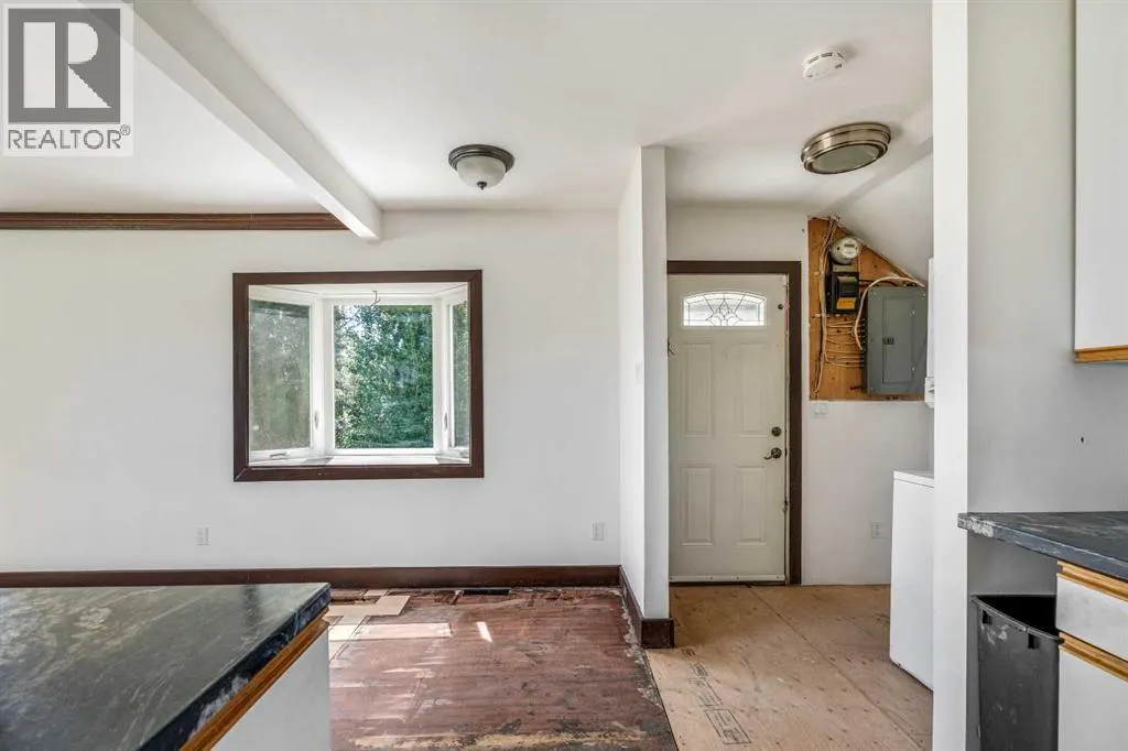433 3 Street