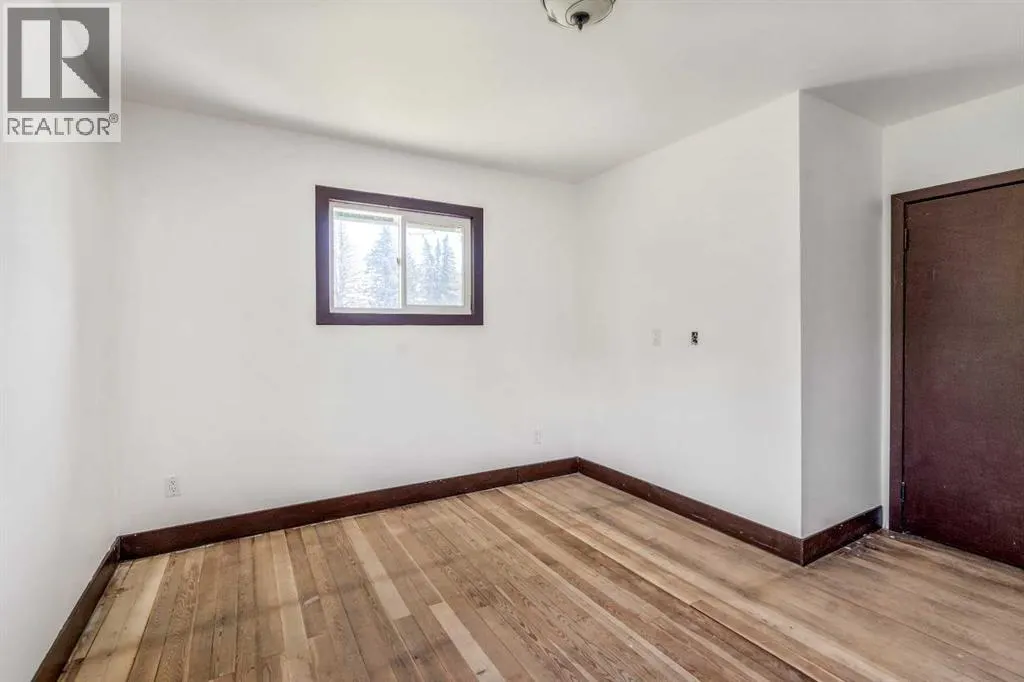 433 3 Street
