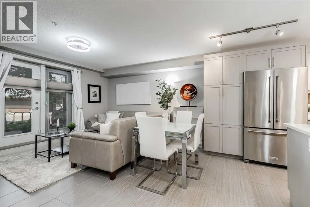 1111, 10 Market Boulevard SE