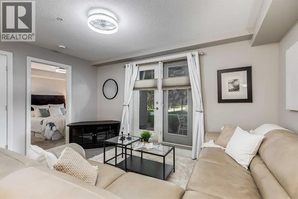 1111, 10 Market Boulevard SE