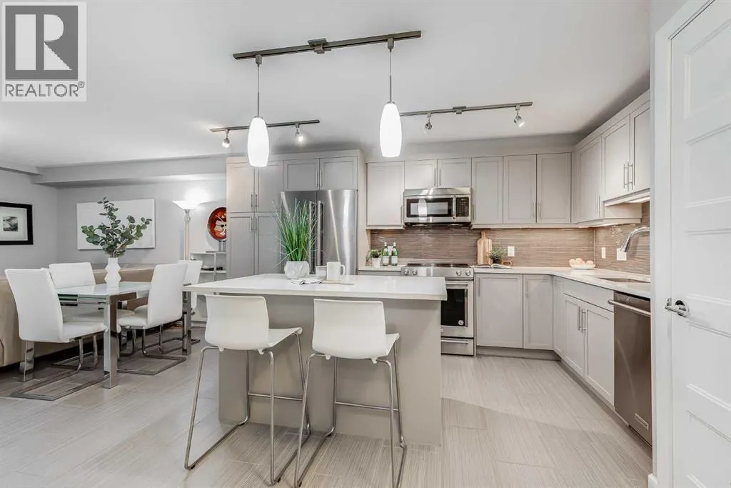 1111, 10 Market Boulevard SE