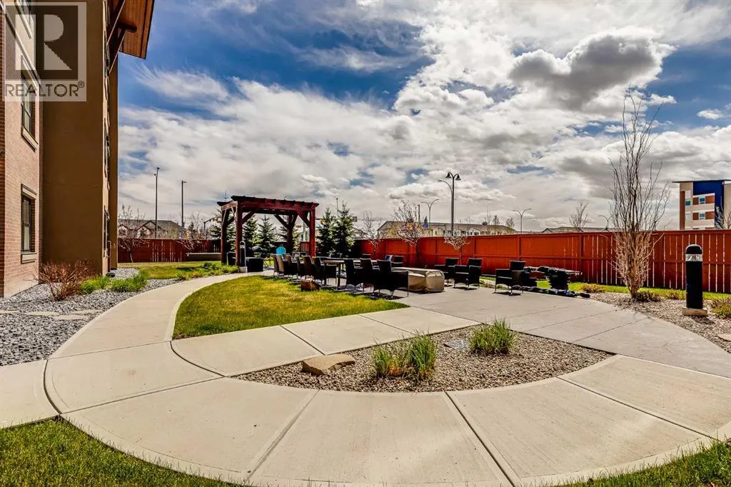 1111, 10 Market Boulevard SE