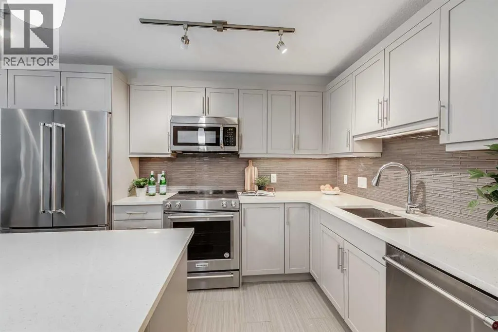 1111, 10 Market Boulevard SE