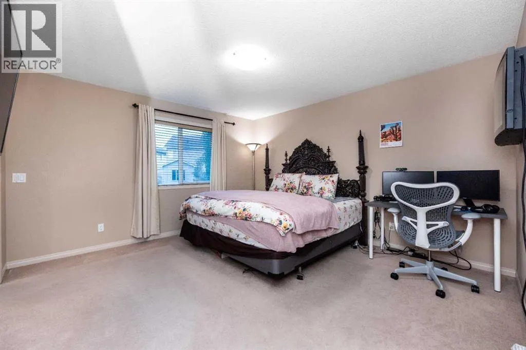 5 Everwoods Close SW