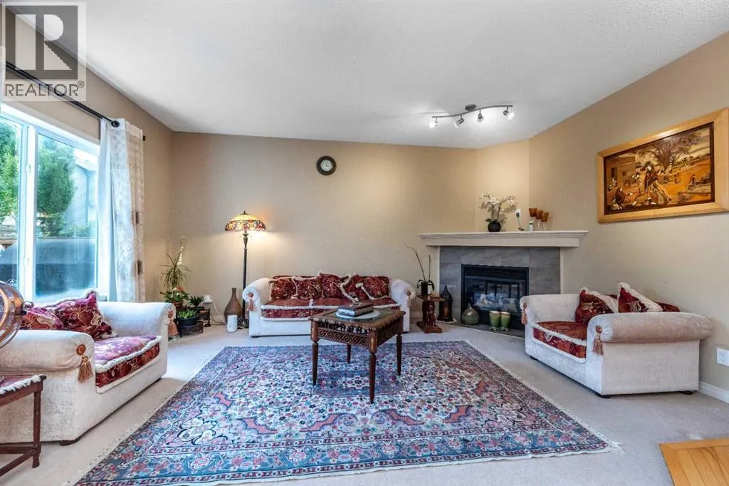 5 Everwoods Close SW
