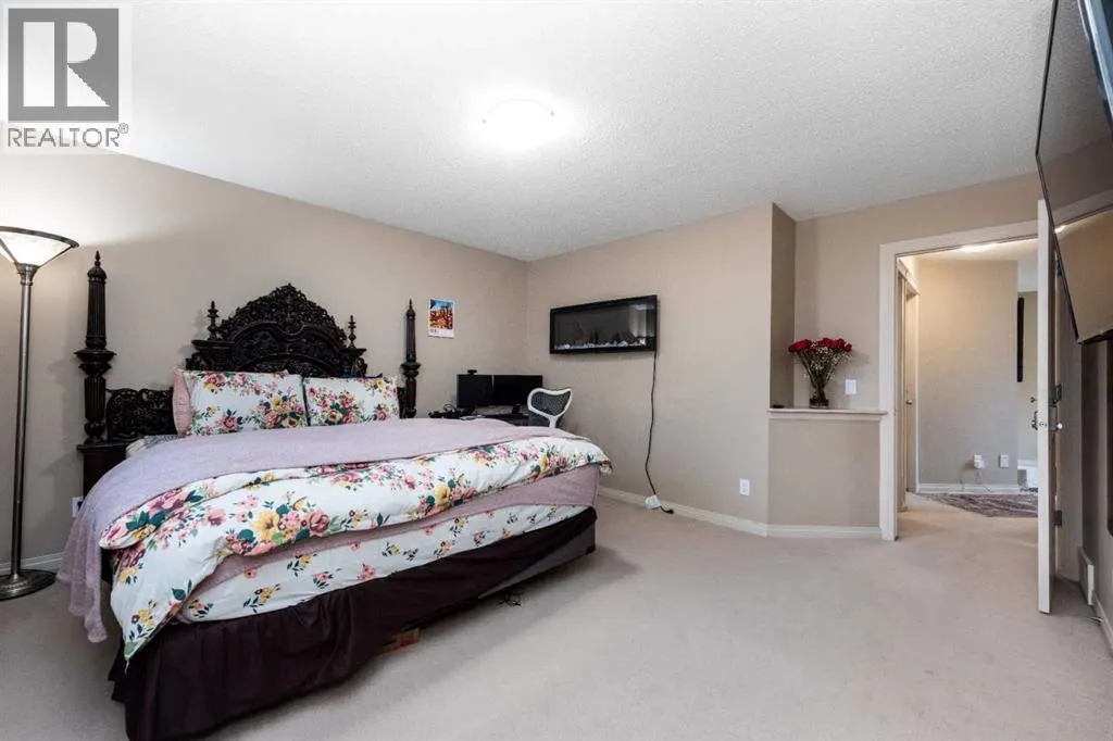 5 Everwoods Close SW