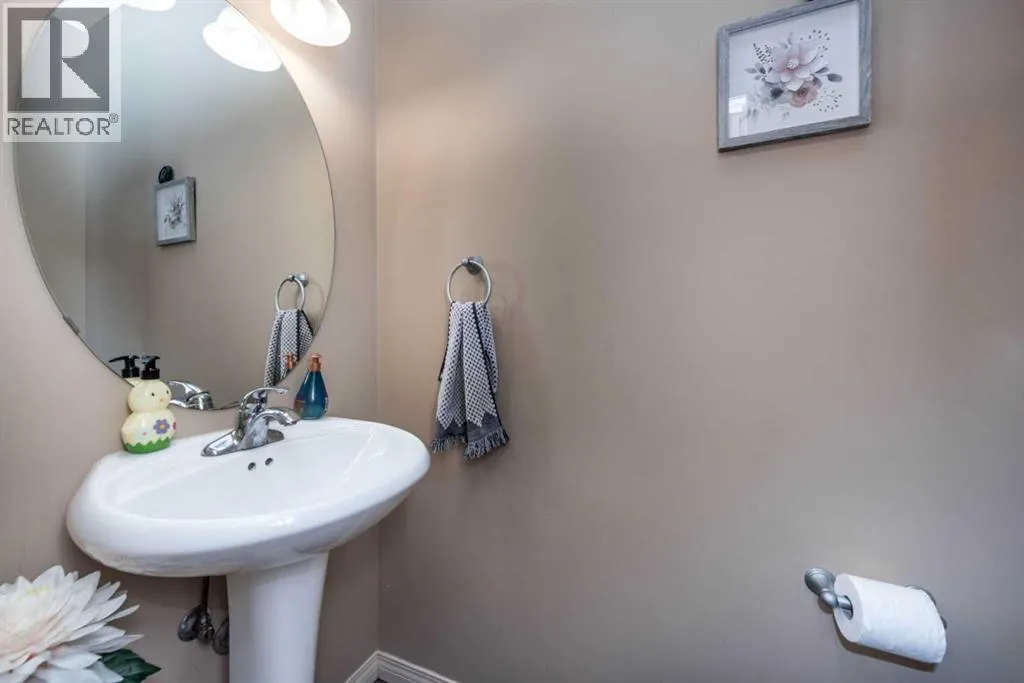 5 Everwoods Close SW