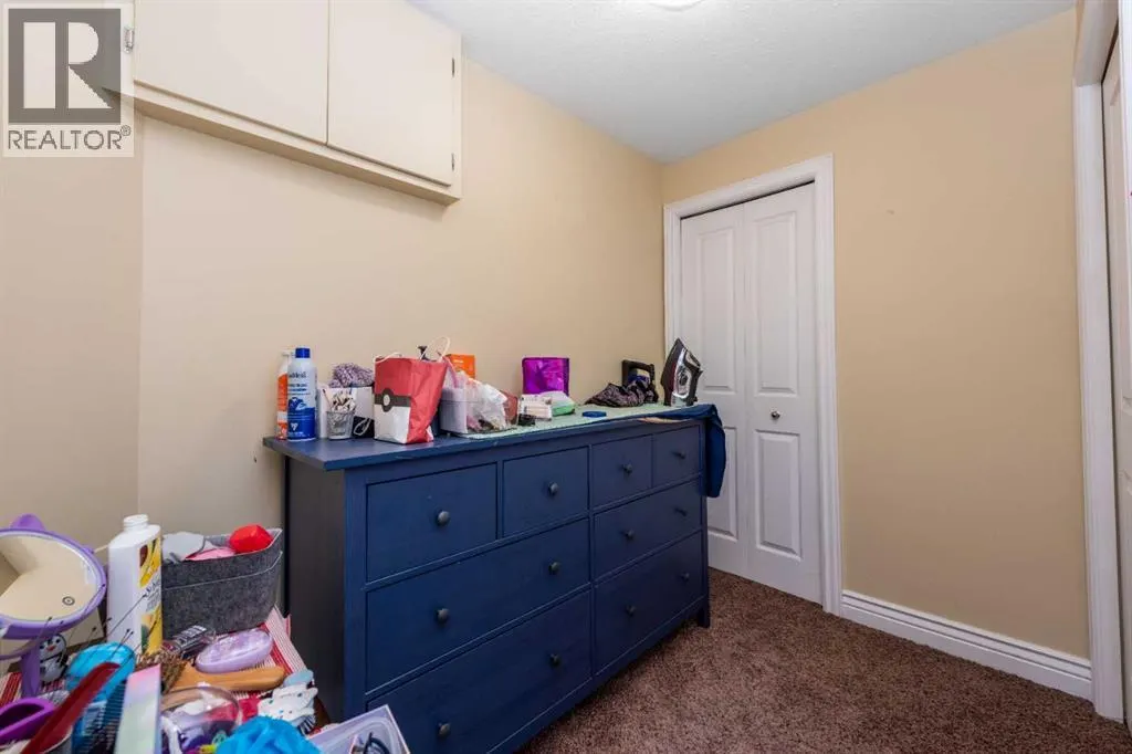 5 Everwoods Close SW