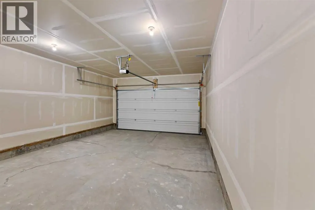 300, 15 Coopersfield Link SW