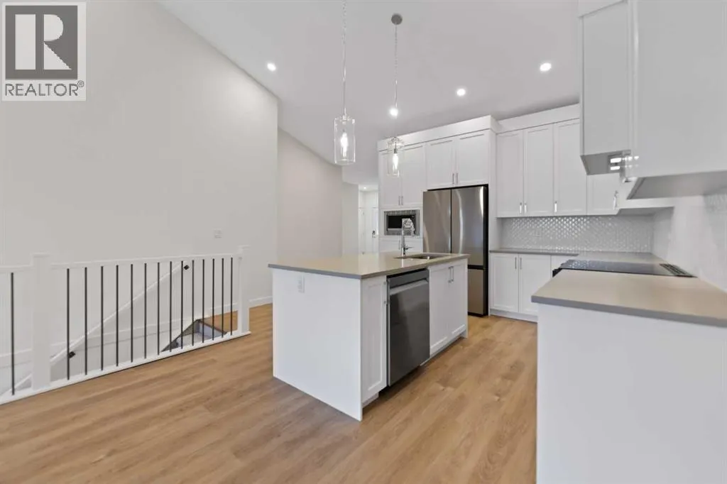 300, 15 Coopersfield Link SW