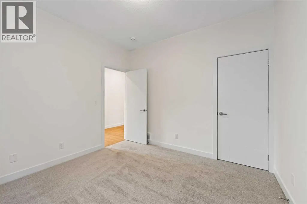 300, 15 Coopersfield Link SW