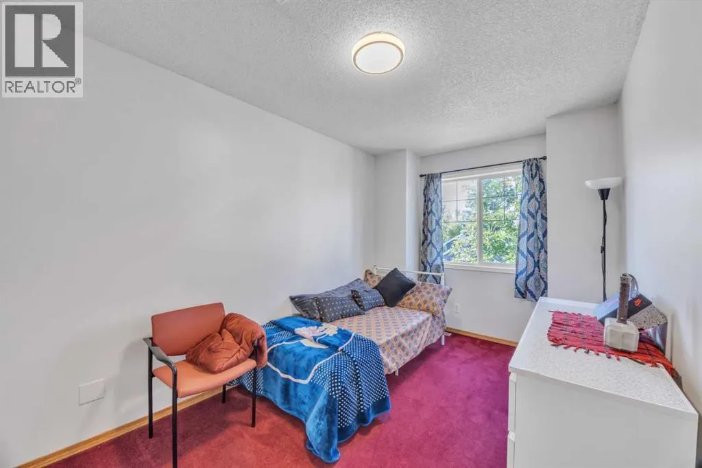 144 Tarington Park NE