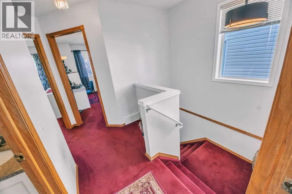 144 Tarington Park NE