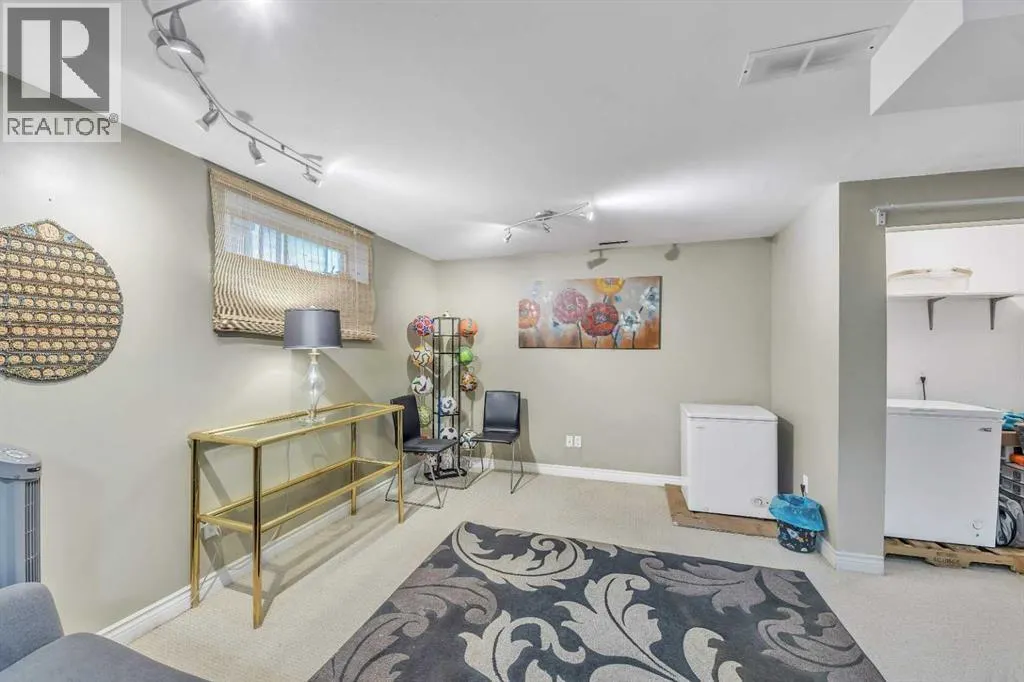 144 Tarington Park NE
