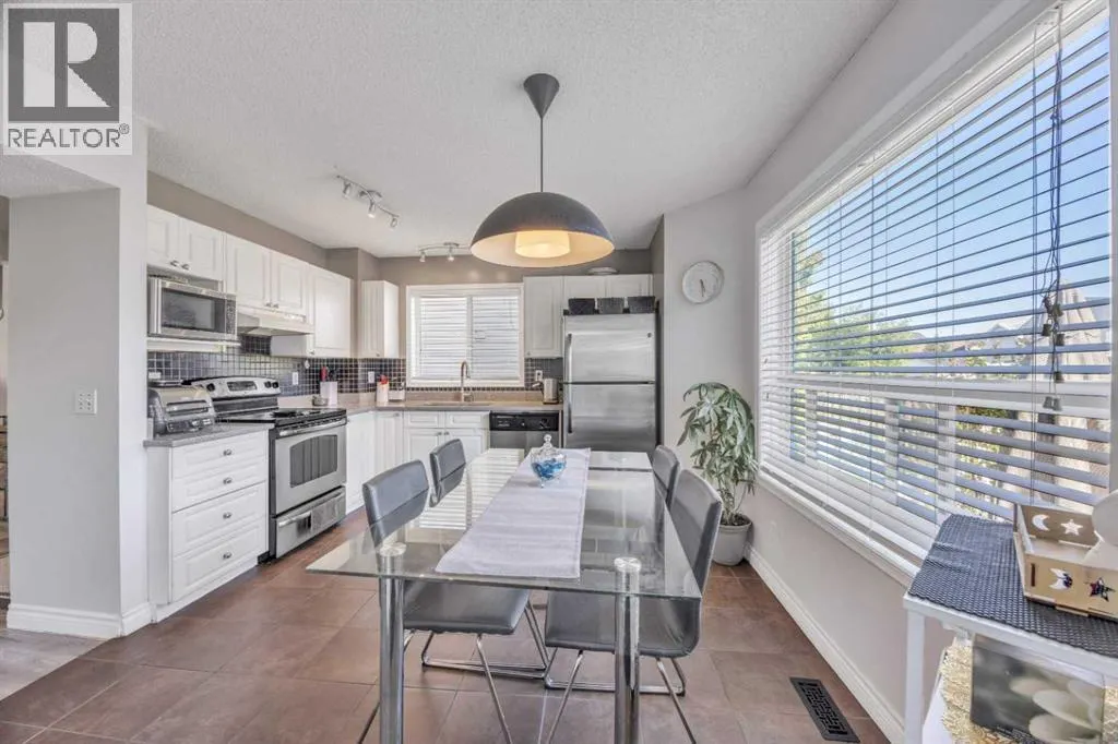 144 Tarington Park NE