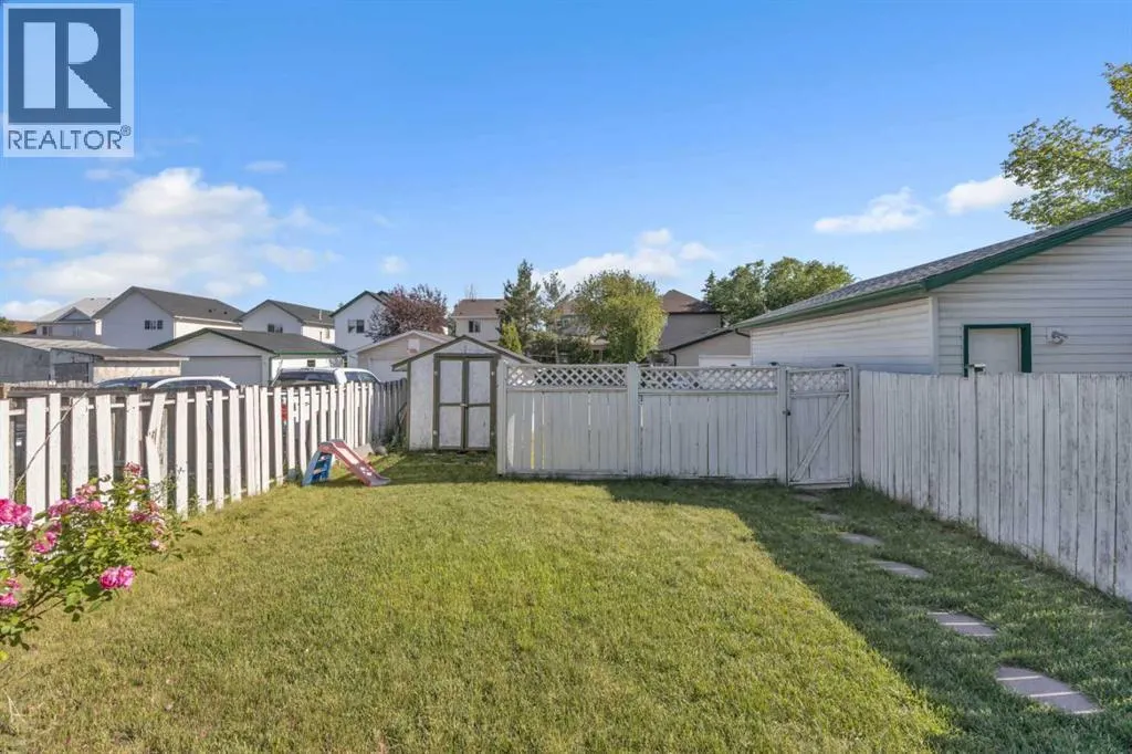 144 Tarington Park NE