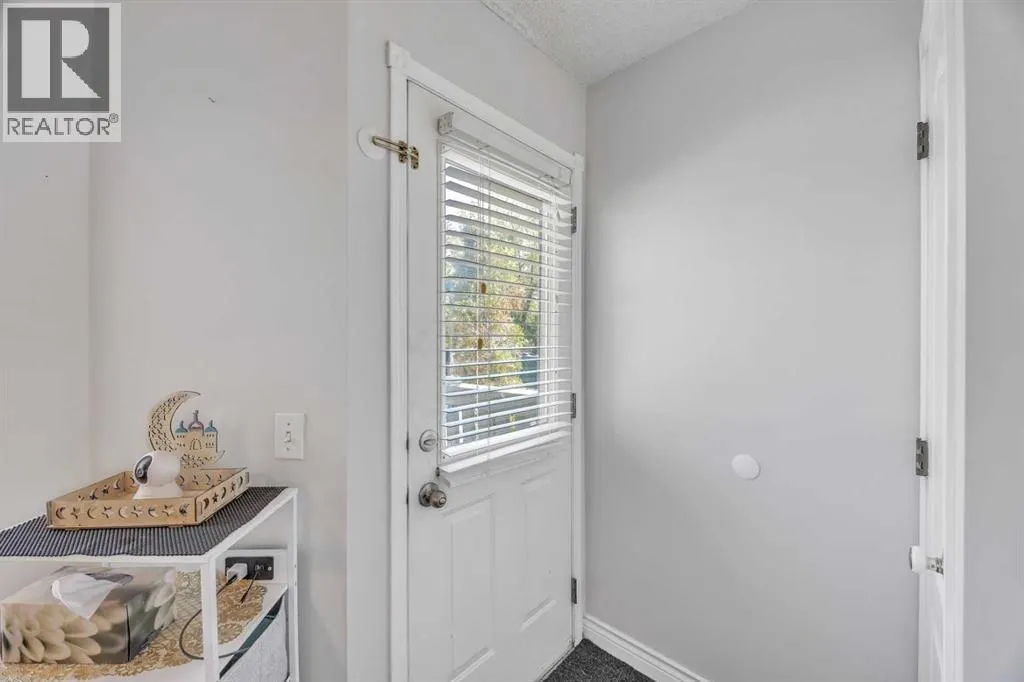 144 Tarington Park NE