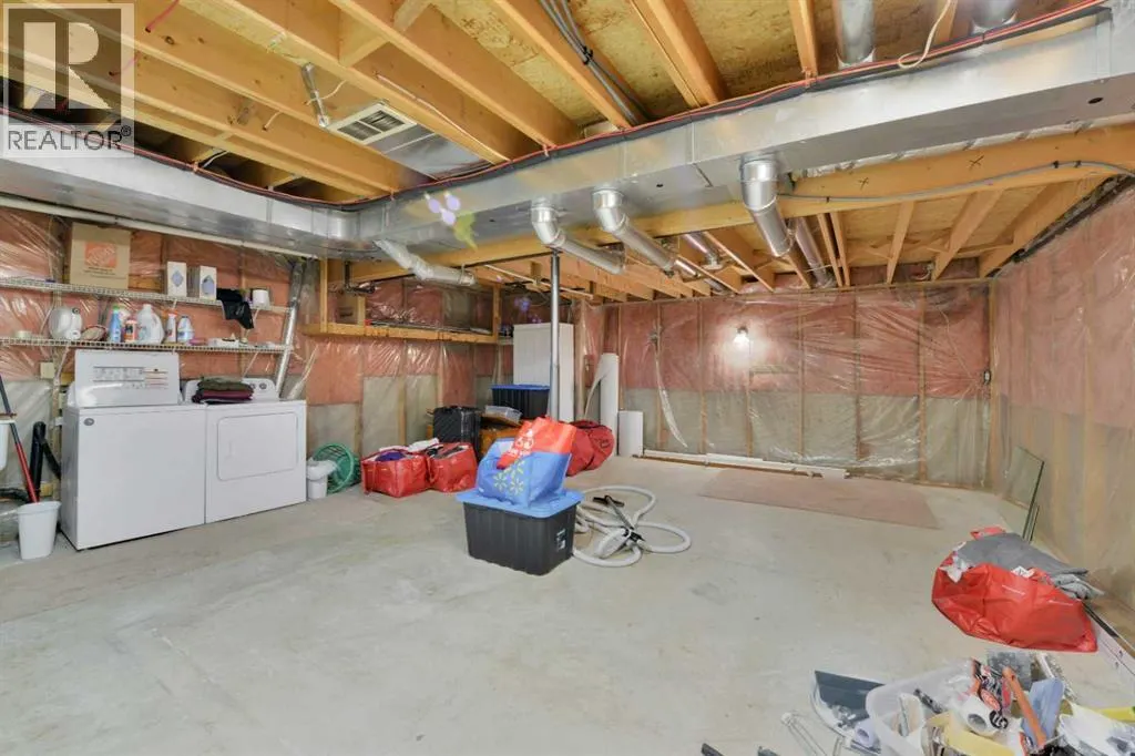 39 Elliot Crescent