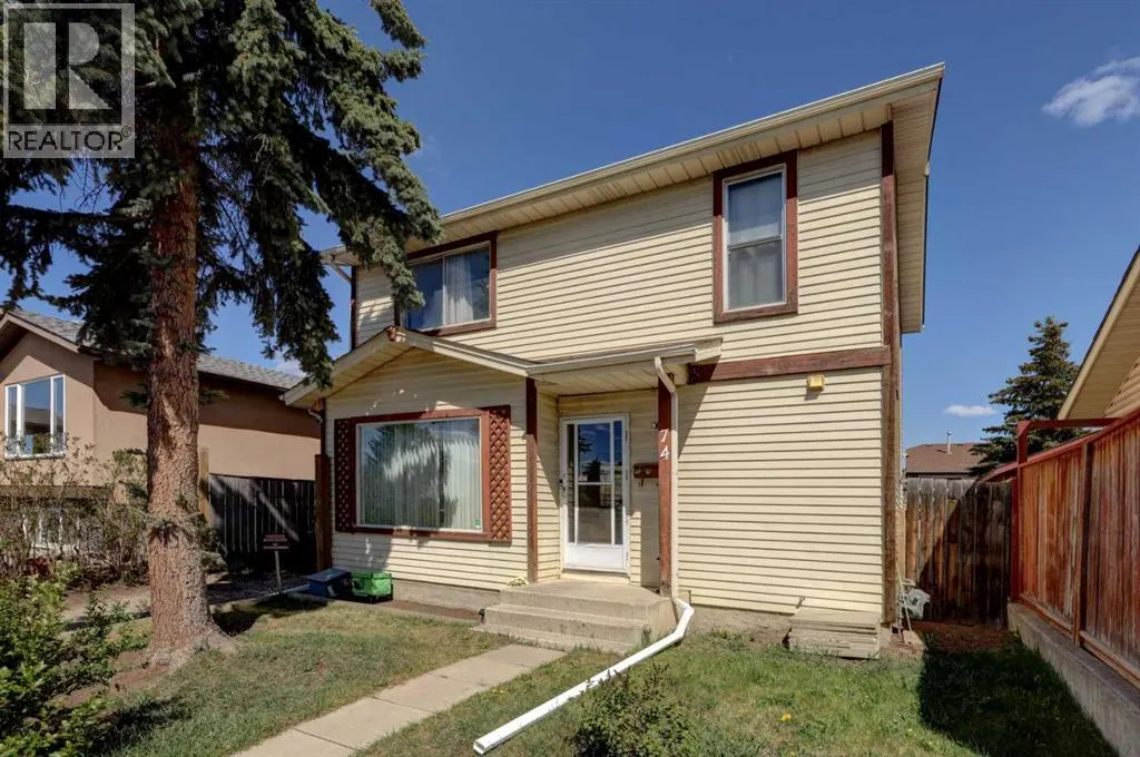 74 Aberdare Way NE