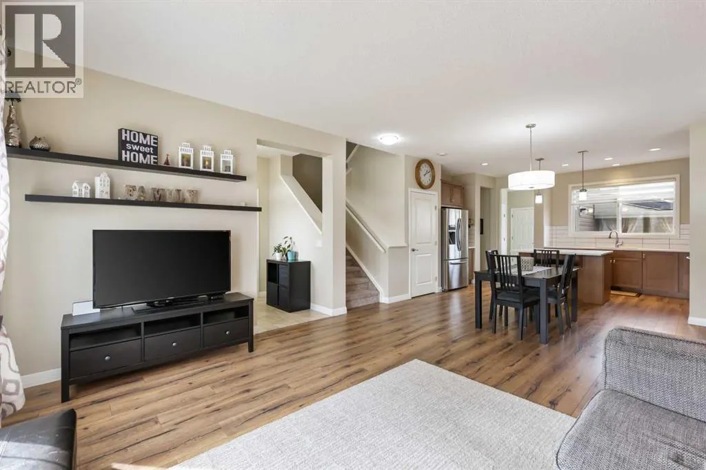 195 Redstone Grove NE