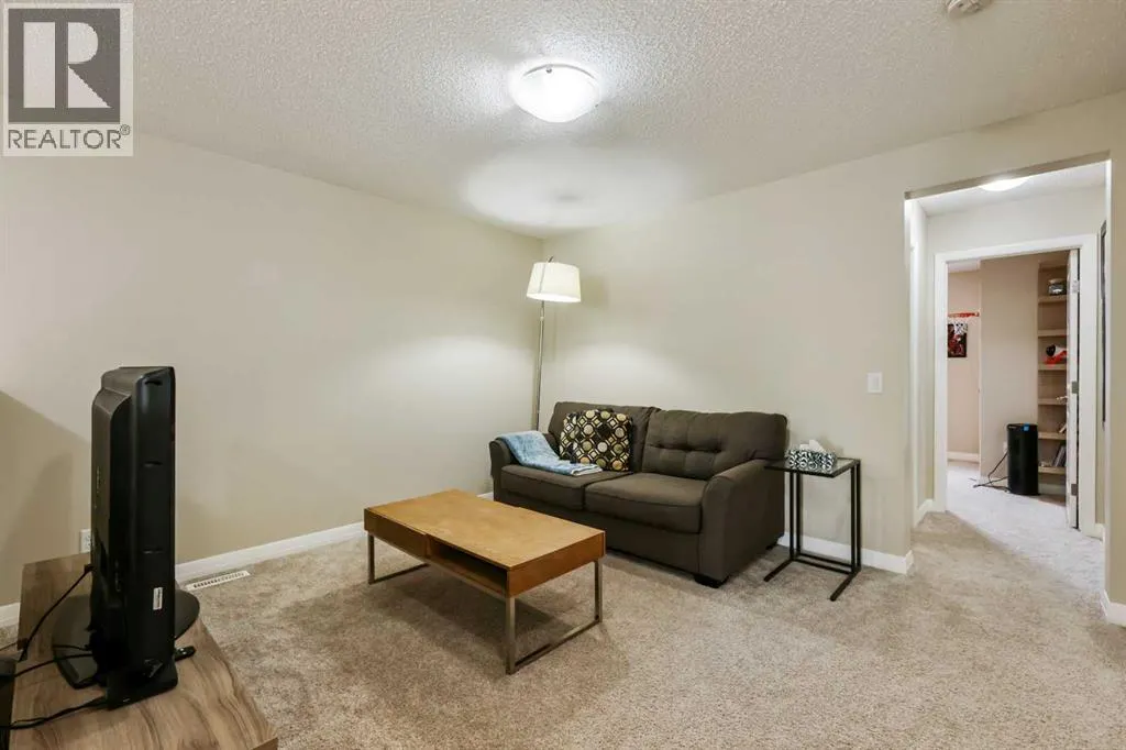 195 Redstone Grove NE