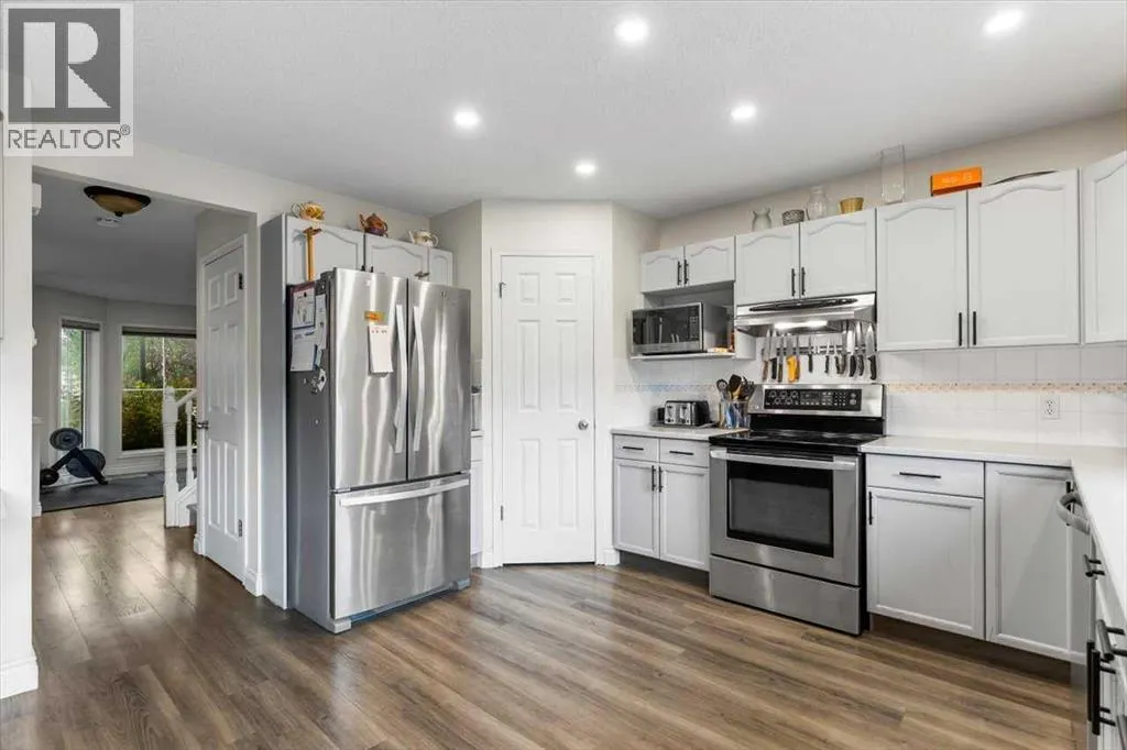 12 Inverness Boulevard SE