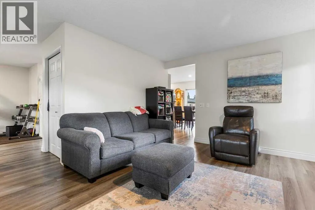 12 Inverness Boulevard SE