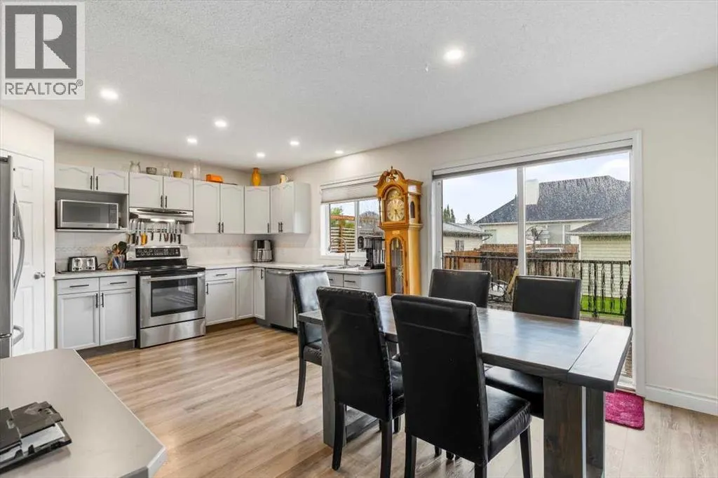 12 Inverness Boulevard SE