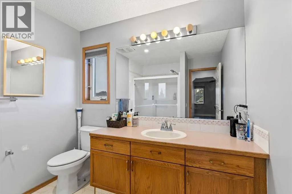 12 Inverness Boulevard SE