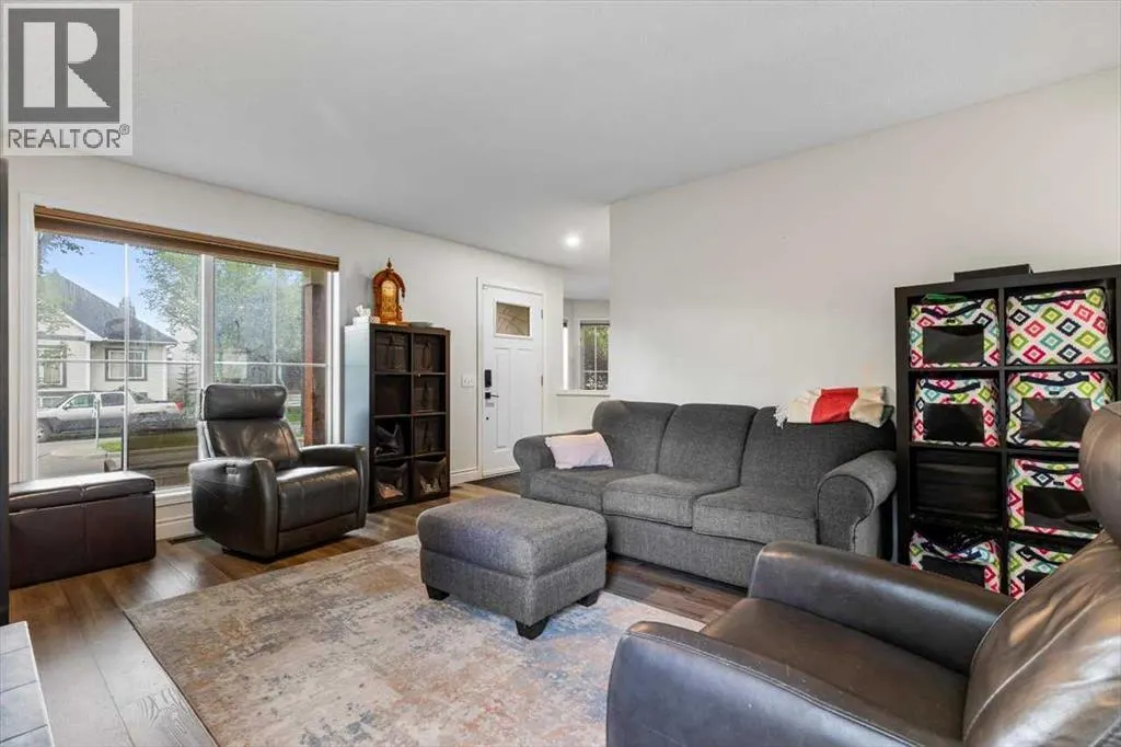 12 Inverness Boulevard SE