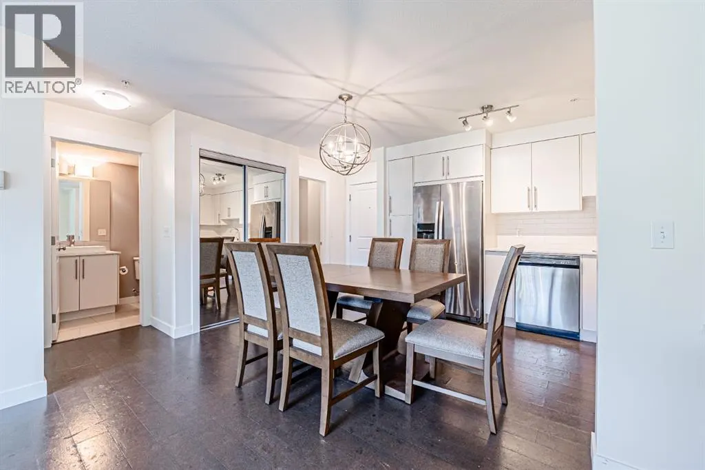 2115, 302 SKYVIEW RANCH Drive NE