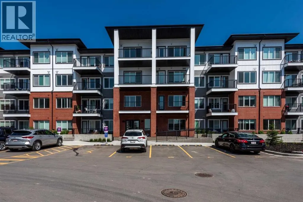 2215, 6 Merganser Drive W