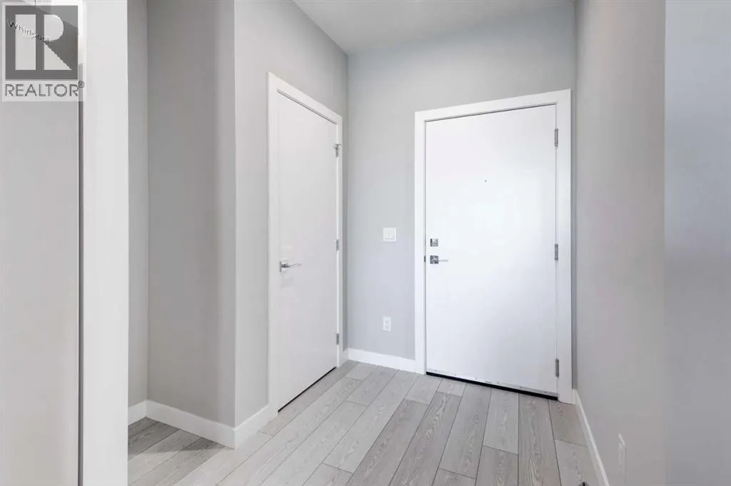 2215, 6 Merganser Drive W