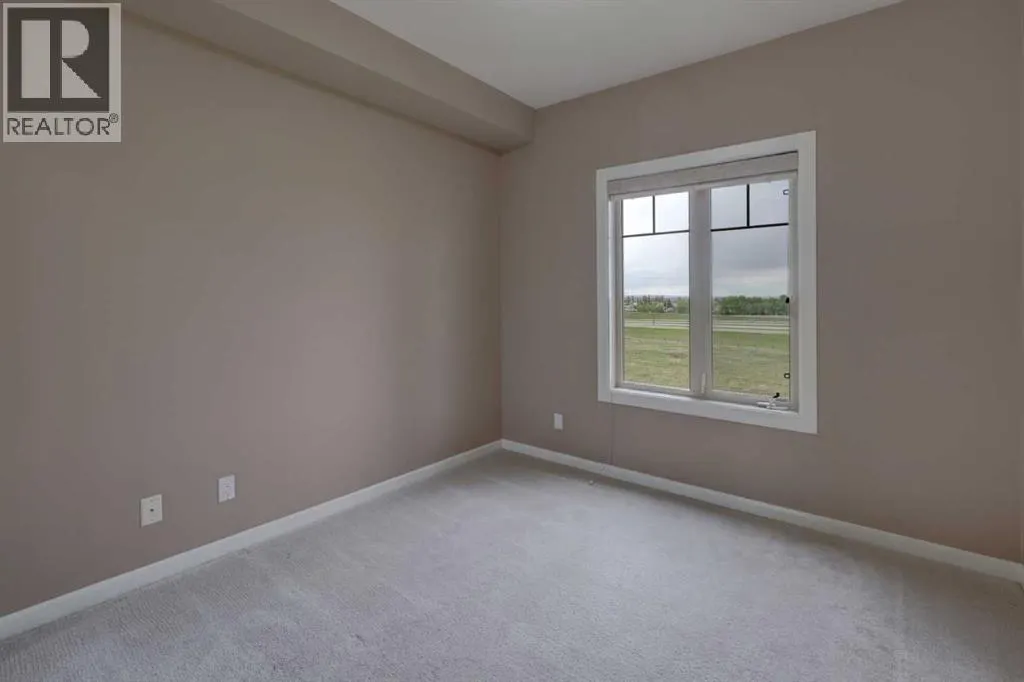 330, 52 Cranfield Link SE