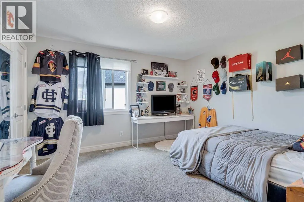 136 Stonemere Close