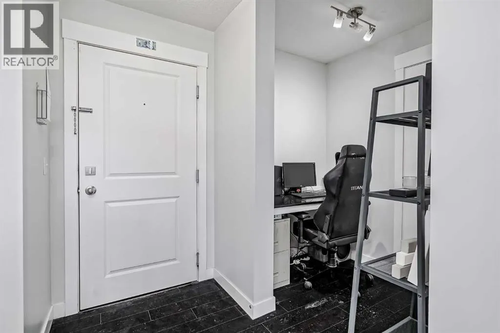 1405, 240 Skyview Ranch Road NE