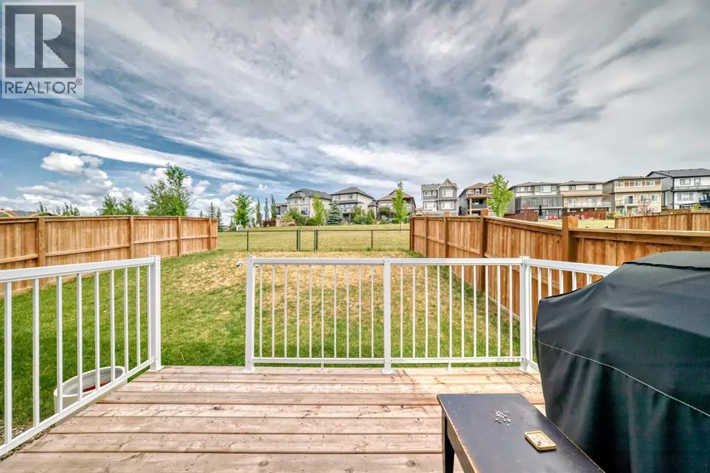 24 Hillcrest Avenue SW