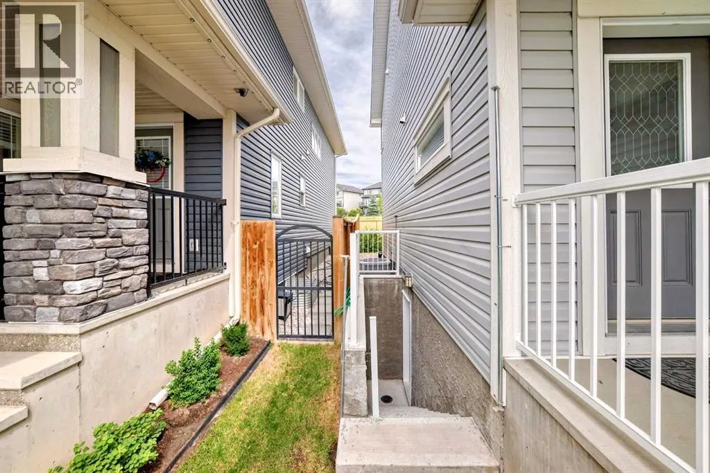 24 Hillcrest Avenue SW