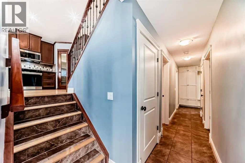 228 Kingston Way SE